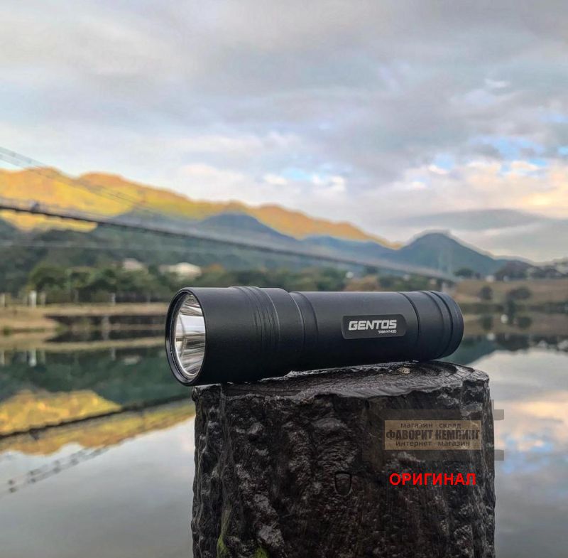 Японский компактный светодиодный фонарь Gentos SNM-143HD
