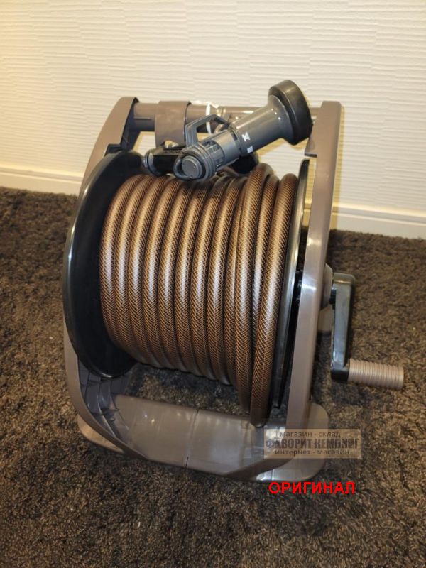 Японский шланг поливочный с катушкой и распылителем Takagi R330TBR