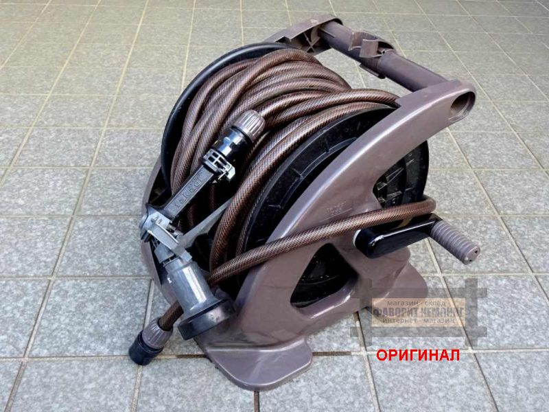 Японский шланг поливочный с катушкой и распылителем Takagi R330TBR