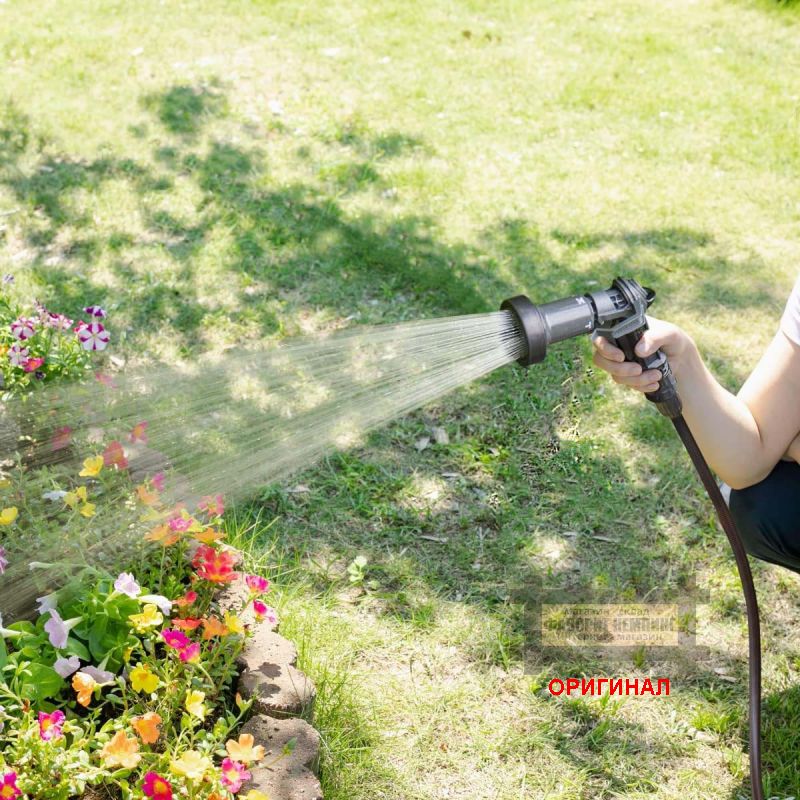 Японский шланг поливочный с катушкой и распылителем Takagi R220TBR