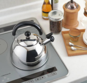 Японский чайник со свистком Yoshikawa sj2220 2,5л