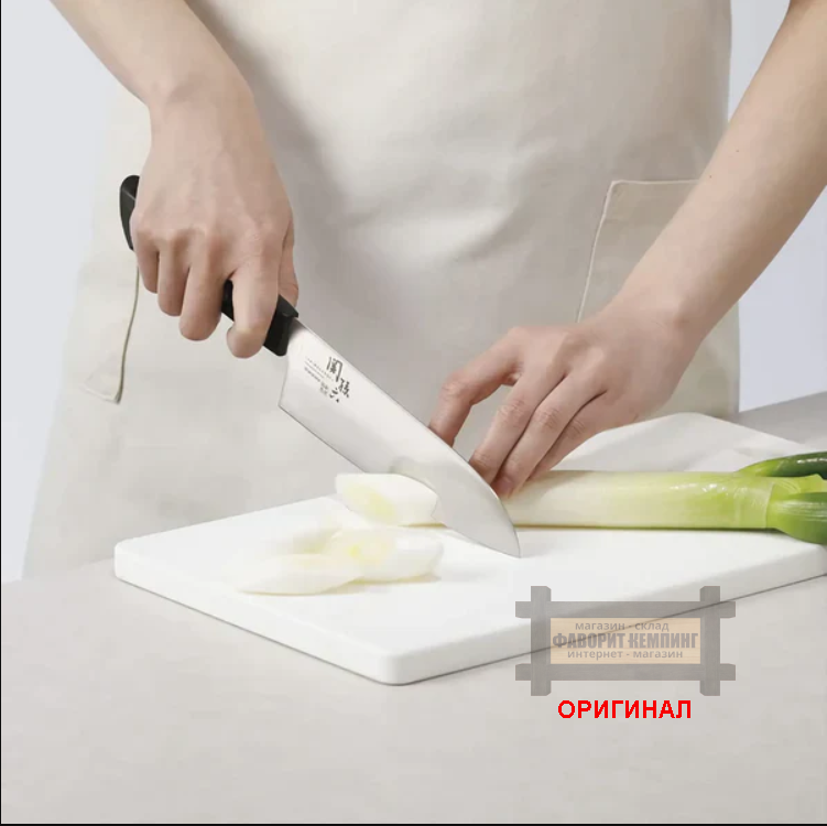 Японский бытовой кухонный  нож KAI Santoku AB5421